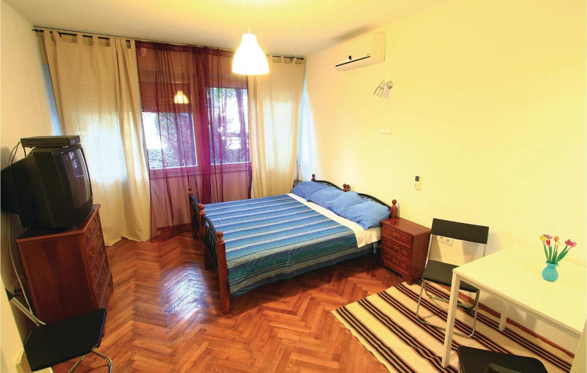 1 Bedroom Awesome Apartment In Pula Ngoại thất bức ảnh